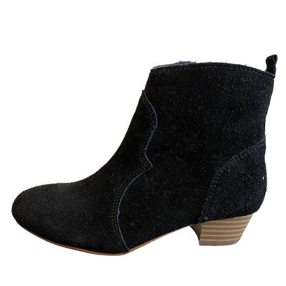 Steve Madden Girls JHIPSTER Chelsea Boot Black Suede NWT - Picture 1 of 7